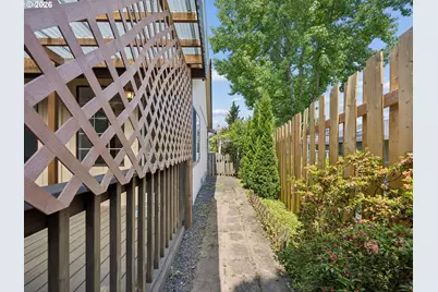 6930 SE 115th Ave, Portland, OR 97266 - Photo 35