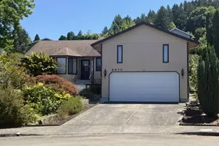 6930 SE 115th Ave, Portland, OR 97266 - Photo 3