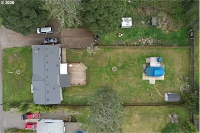 261 S Estella St, Glide, OR 97443 - Photo 17