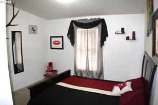 261 S Estella St, Glide, OR 97443 - Photo 15
