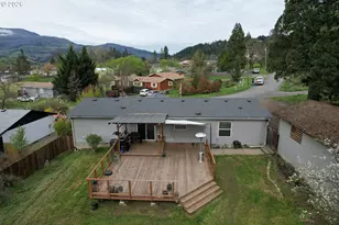 261 S Estella St, Glide, OR 97443 - Photo 19