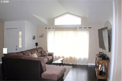 261 S Estella St, Glide, OR 97443 - Photo 3