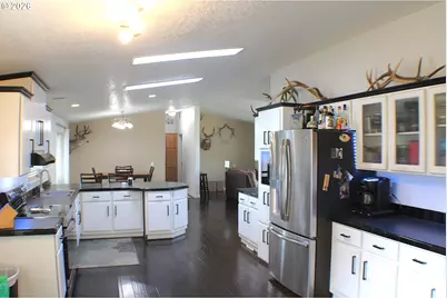 261 S Estella St, Glide, OR 97443 - Photo 7