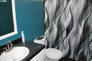 261 S Estella St, Glide, OR 97443 - Photo 9