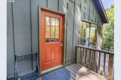 7705 S Fulton Park Pl, Portland, OR 97219 - Photo 5