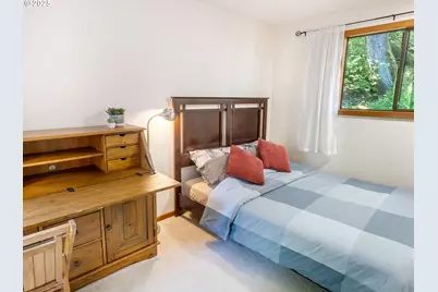 7705 S Fulton Park Pl, Portland, OR 97219 - Photo 19