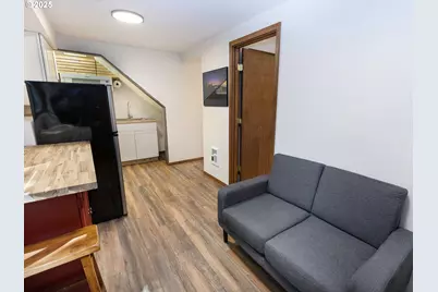 7705 S Fulton Park Pl, Portland, OR 97219 - Photo 33