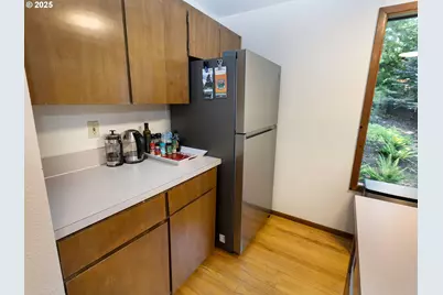 7705 S Fulton Park Pl, Portland, OR 97219 - Photo 15