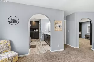 2728 Hallmark Ln, Eugene, OR 97402 - Photo 25