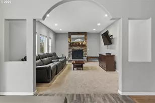 2728 Hallmark Ln, Eugene, OR 97402 - Photo 17