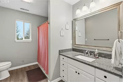 2728 Hallmark Ln, Eugene, OR 97402 - Photo 33