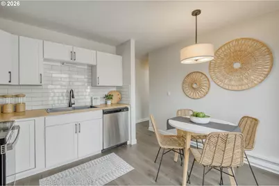 3114 SW Carson St, Portland, OR 97219 - Photo 11