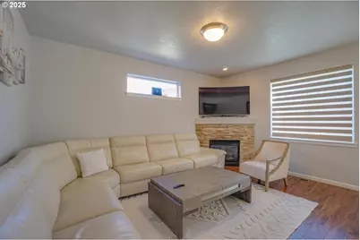 7909 NE 91st Ave, Vancouver, WA 98662 - Photo 9