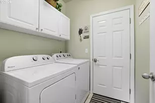 211 N White Oak St, Newberg, OR 97132 - Photo 21