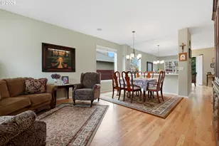 211 N White Oak St, Newberg, OR 97132 - Photo 7