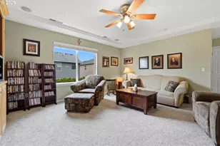 211 N White Oak St, Newberg, OR 97132 - Photo 23