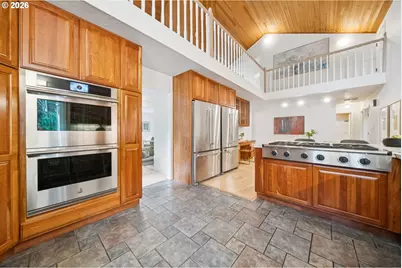 21 Del Prado St, Lake Oswego, OR 97035 - Photo 17