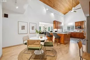 21 Del Prado St, Lake Oswego, OR 97035 - Photo 19