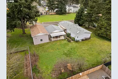 8227 SE 88th Ave, Portland, OR 97266 - Photo 5