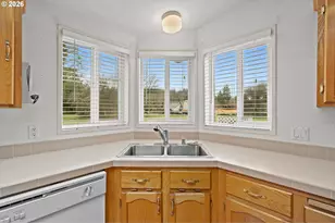 8227 SE 88th Ave, Portland, OR 97266 - Photo 11