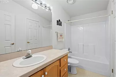 8227 SE 88th Ave, Portland, OR 97266 - Photo 23