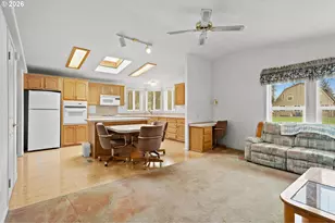 8227 SE 88th Ave, Portland, OR 97266 - Photo 17