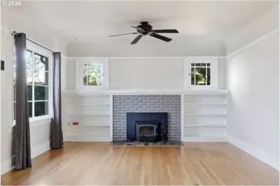 996 W 8th Ave, Eugene, OR 97402 - Photo 7