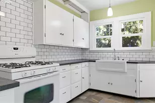 996 W 8th Ave, Eugene, OR 97402 - Photo 25