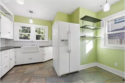 996 W 8th Ave, Eugene, OR 97402 - Photo 21