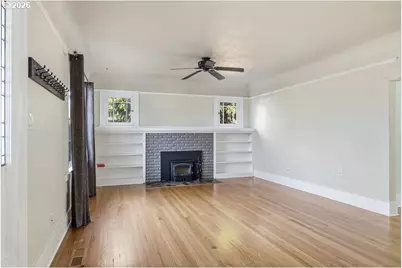 996 W 8th Ave, Eugene, OR 97402 - Photo 5