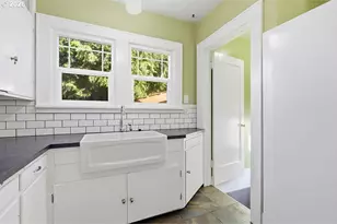 996 W 8th Ave, Eugene, OR 97402 - Photo 25