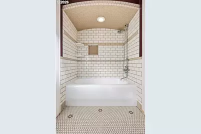 996 W 8th Ave, Eugene, OR 97402 - Photo 17