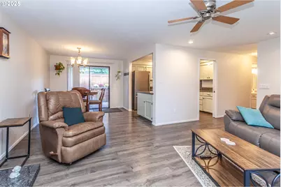 10054 SW Erie Ct, Tualatin, OR 97062 - Photo 5