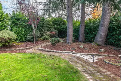 10054 SW Erie Ct, Tualatin, OR 97062 - Photo 45