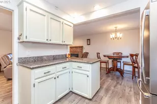 10054 SW Erie Ct, Tualatin, OR 97062 - Photo 9