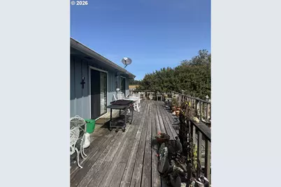 87028 Lower Four Mile Ln, Bandon, OR 97411 - Photo 19