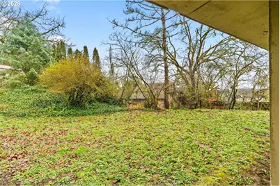 452 S 4th St, Springfield, OR 97477 - Photo 17