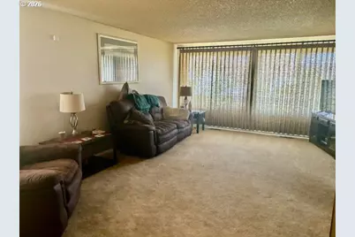 2021 NE Liberty Ave, Gresham, OR 97030 - Photo 11