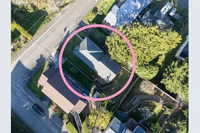 861 Fir Ave, Coos Bay, OR 97420 - Photo 41