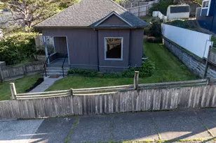 861 Fir Ave, Coos Bay, OR 97420 - Photo 1