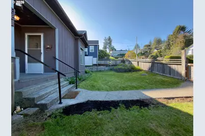 861 Fir Ave, Coos Bay, OR 97420 - Photo 35