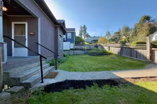 861 Fir Ave, Coos Bay, OR 97420 - Photo 35