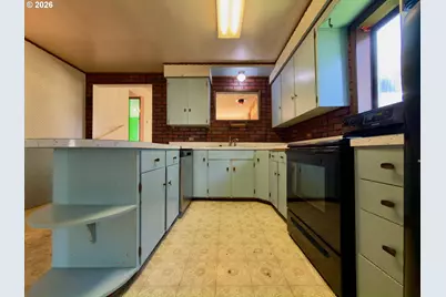 861 Fir Ave, Coos Bay, OR 97420 - Photo 15