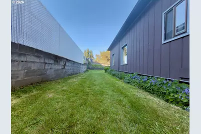 861 Fir Ave, Coos Bay, OR 97420 - Photo 29