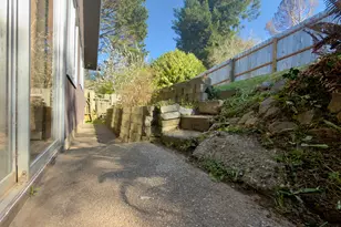 861 Fir Ave, Coos Bay, OR 97420 - Photo 31