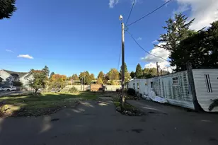 8720 SE Clatsop St, Happy Valley, OR 97086 - Photo 21