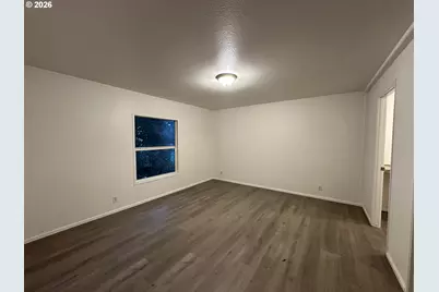 8720 SE Clatsop St, Happy Valley, OR 97086 - Photo 11