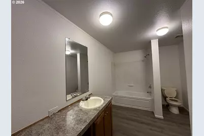 8720 SE Clatsop St, Happy Valley, OR 97086 - Photo 13