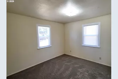 975 Johnson Ave, Cottage Grove, OR 97424 - Photo 7