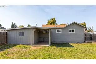 975 Johnson Ave, Cottage Grove, OR 97424 - Photo 3